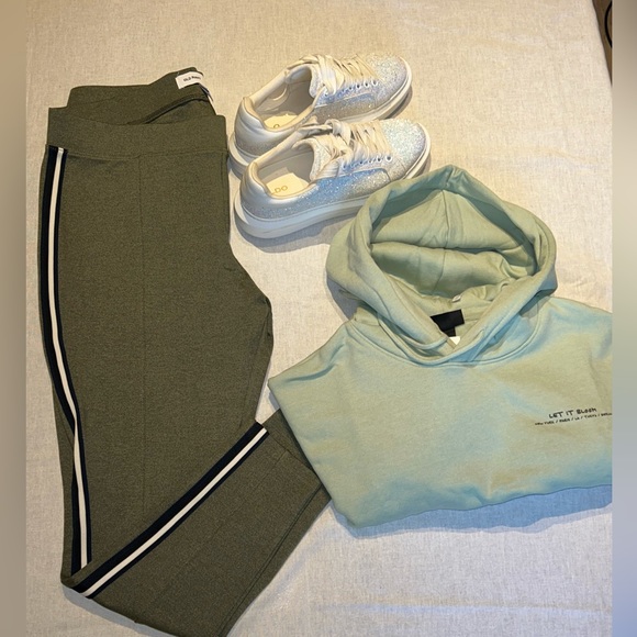 Pants NWT - Picture 3 of 6